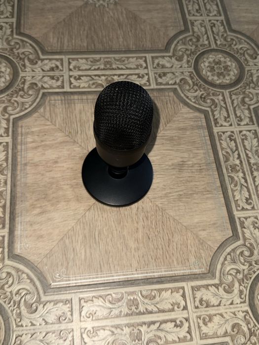 Микрофон Razer seiren mini