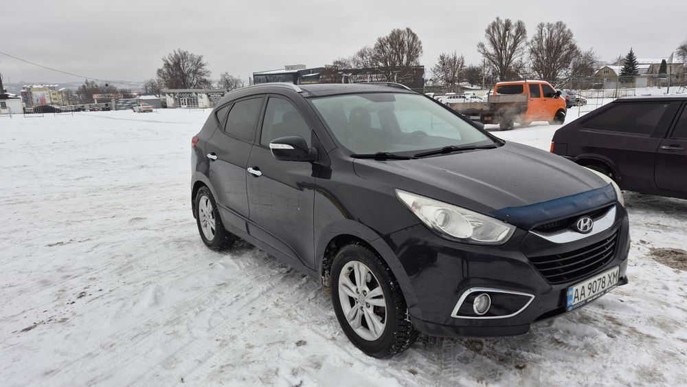 Продаим Hundai lX35