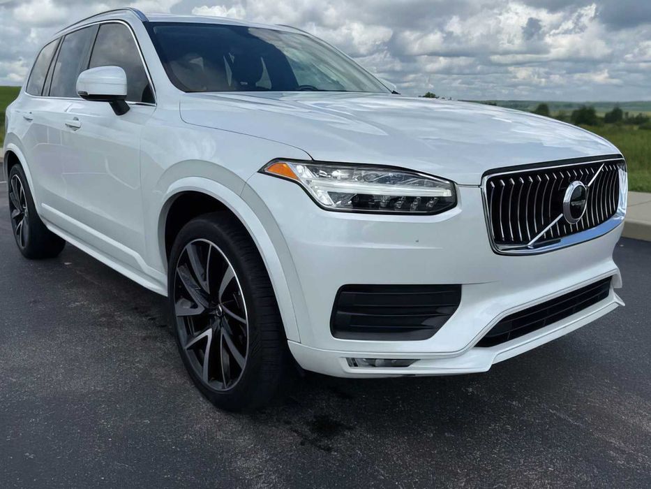 Volvo XC90 T6 Momentum 6-Passenger      2020