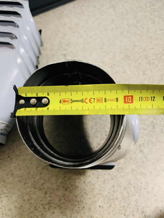 Sztucery do rynny Galeco i obejmy czarne Galeco