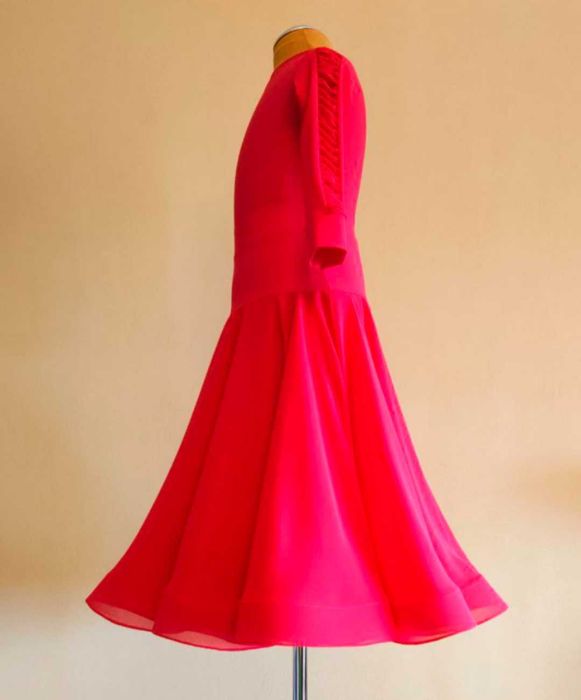 Рейтингова сукня, 2 спідниці