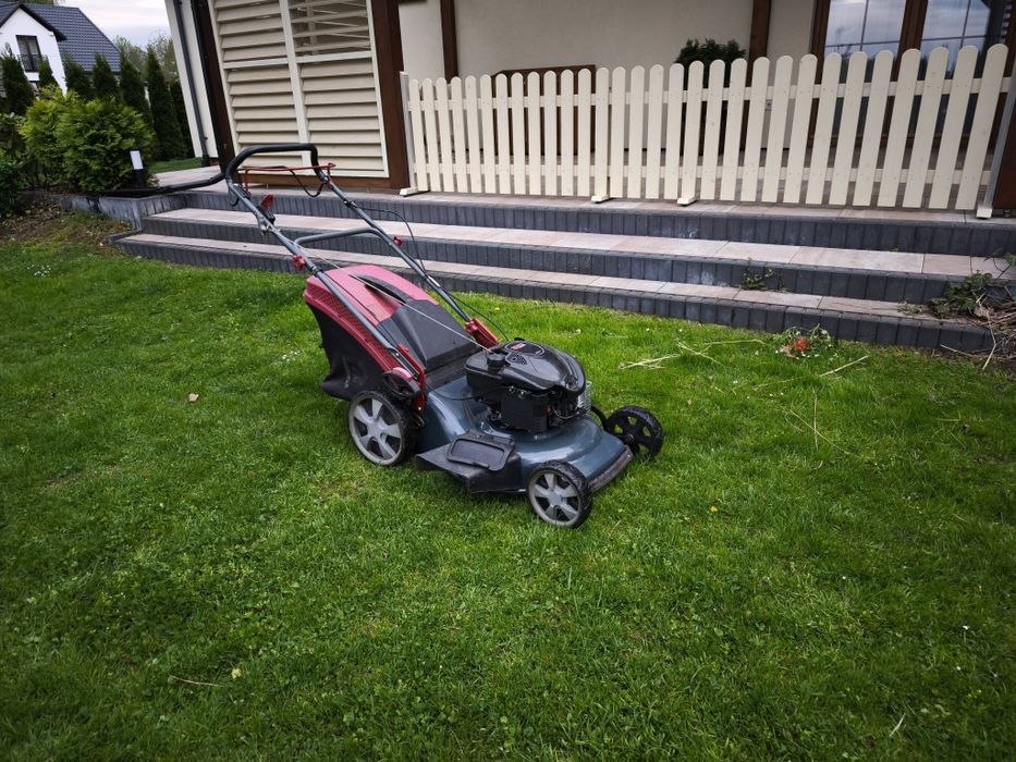 Kosiarka spalinowa B&S Briggs&Stratton 625e napęd , Odnowiona