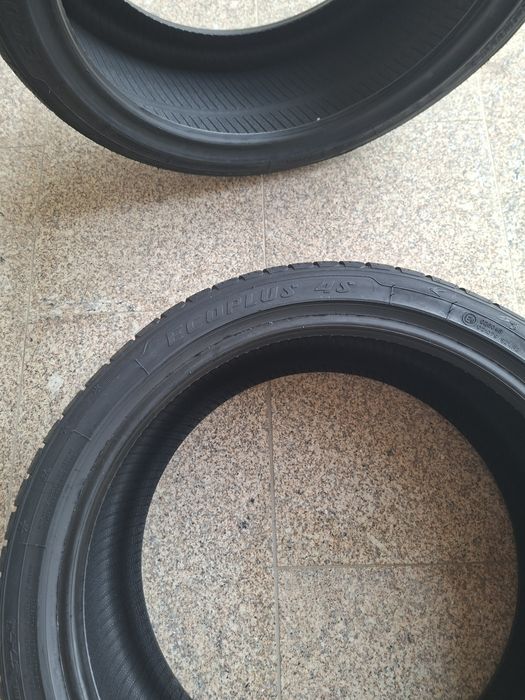 Pneus novos medida 205 40 r17