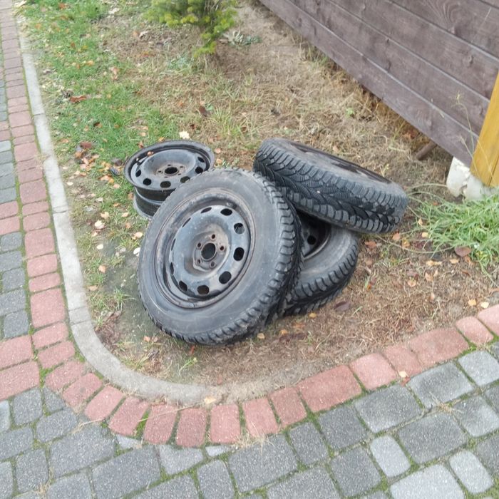 Opony 165/70r 14 zimowe z felgami