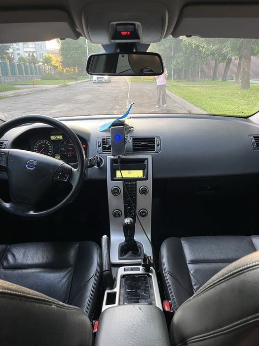 Продам власне авто Volvo v 50