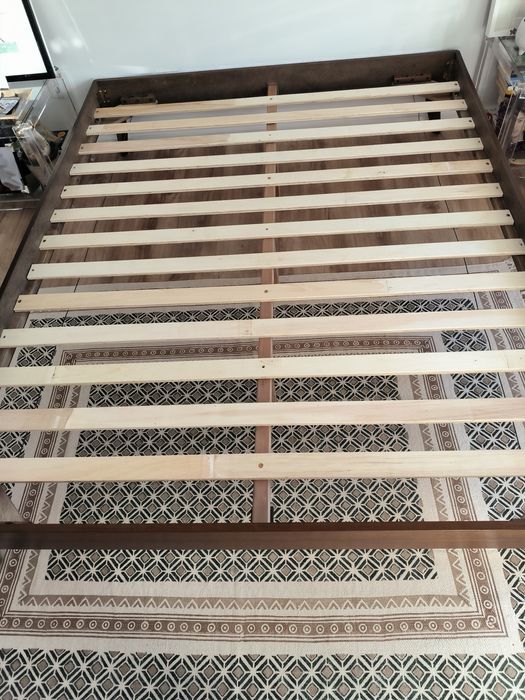 Cama de casal 1,95