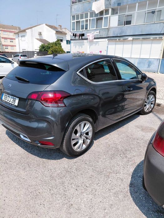Citroen DS4 de 2014 diesel — photo 3