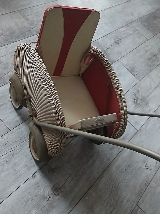 Wózek dla lalki #antyk #kolekcjonerski