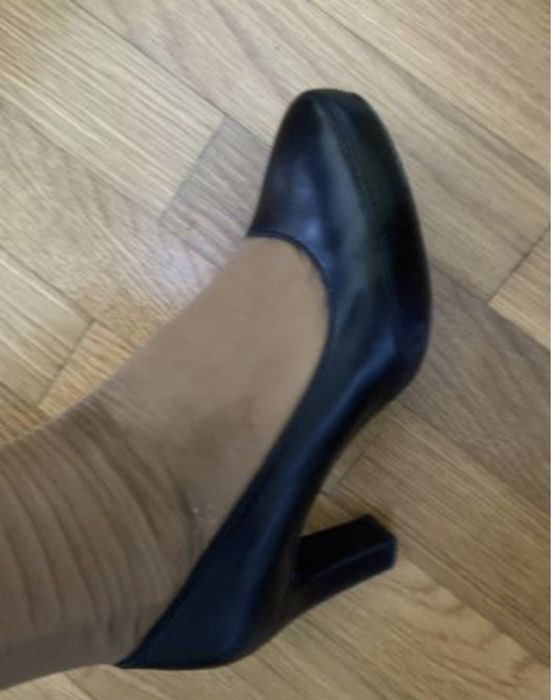 botas loja prof pele com sola borracha/ pele e sapatos  unisa