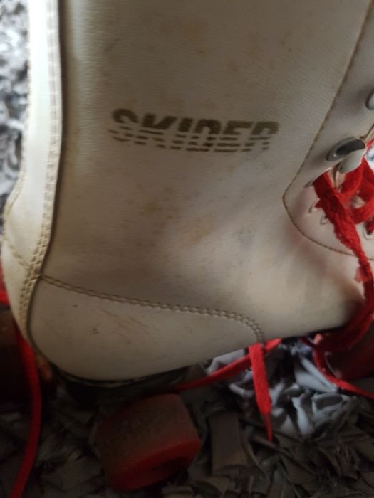Patins skider numero 34