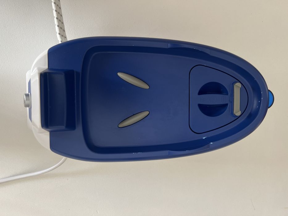 Ferro de engomar com caldeira