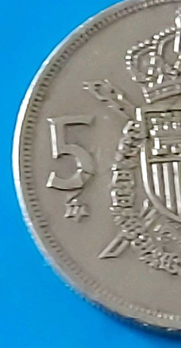 5 Pesetas de 1975 com *77* na estrela