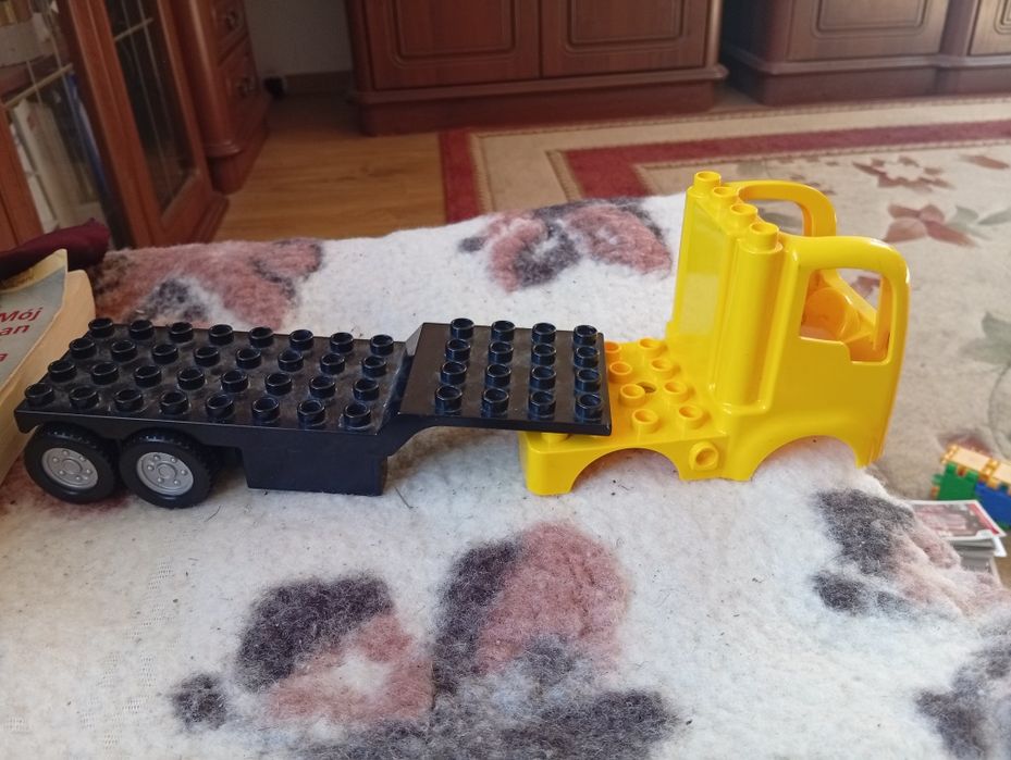 Elementy konstrukcyjne klocki LEGO auto ciężarowe