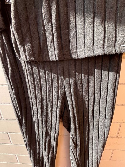 Conjunto de roupa confortável nova