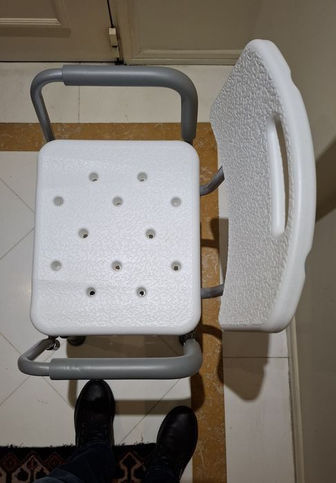 Vendo cadeira para banho