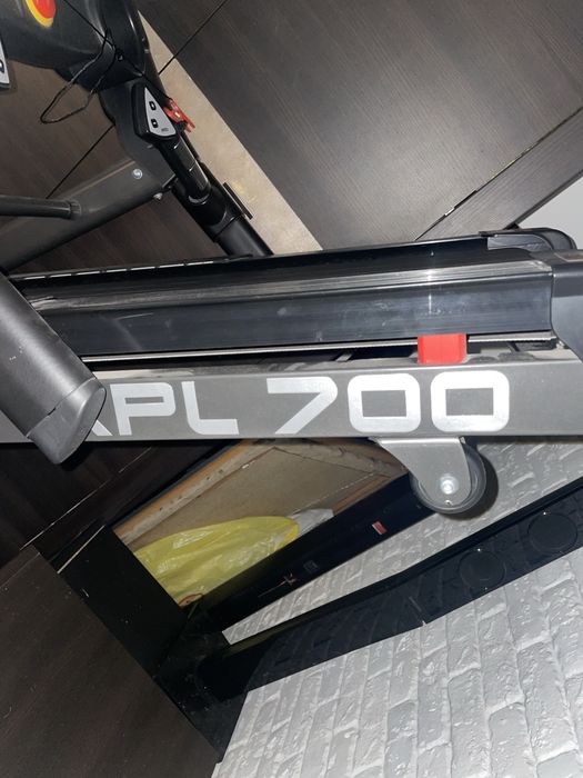 Бігова доріжка Vigor xpl700