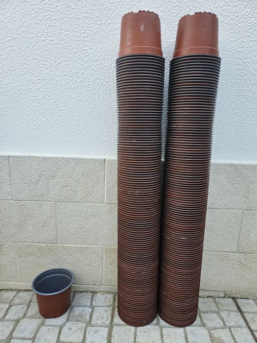 Vendo vasos pequenos