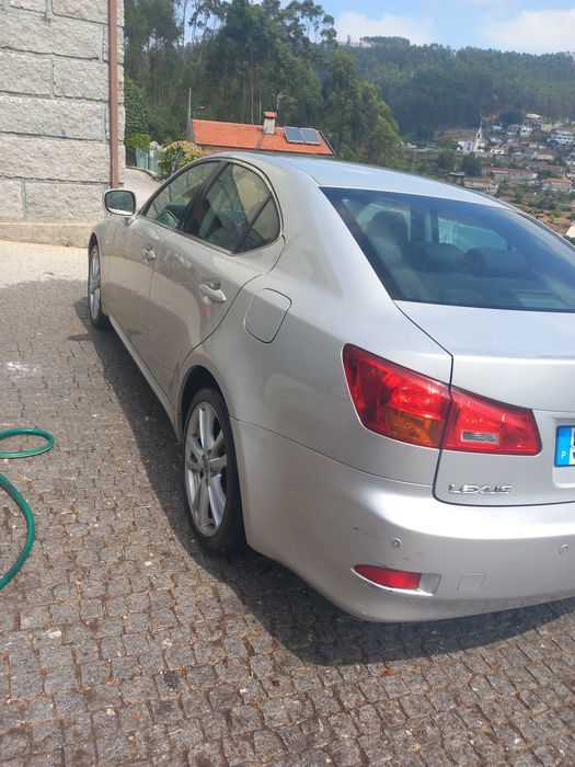Lexus is 220 d 177cv