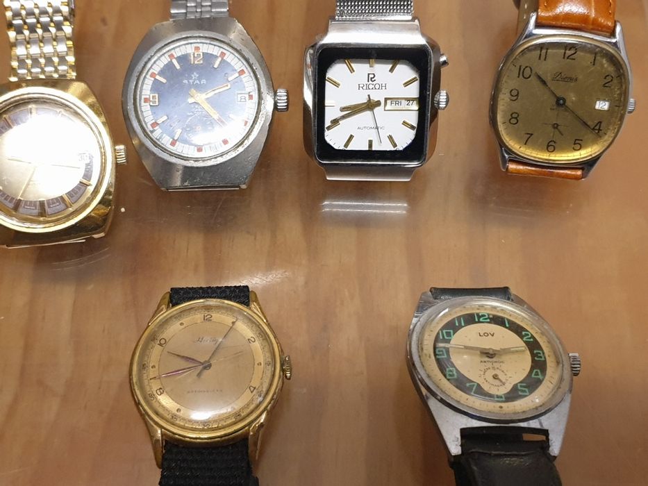 Relógios a corda e automático