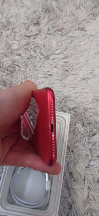 Iphone 11 128GB  76% Red