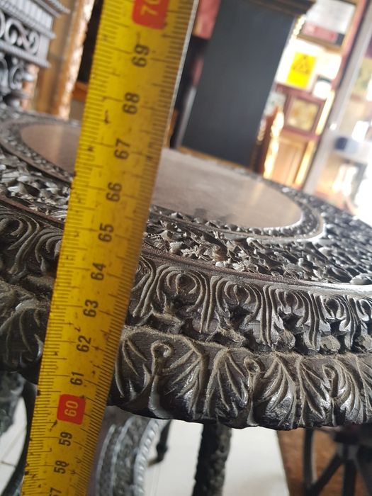 Mesa de apoio indo português antiga