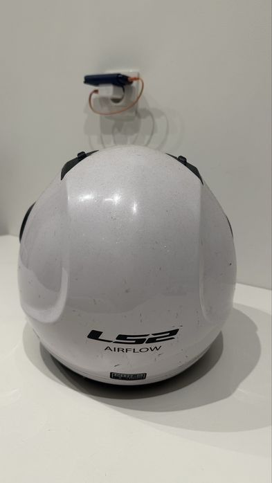 Capacete semi-novo LS2