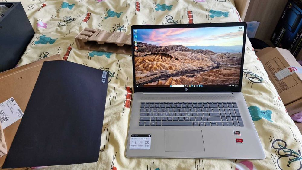 Vendo Portatil 17.3 HP Ryzen 5 7520U 8GB LDDR5 HD 512GB Novo na caixa