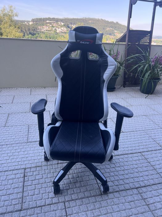 Cadeira gaming como nova