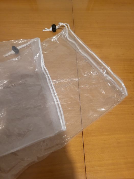 2 capas de chuva para câmara fotografica e teleobjetica