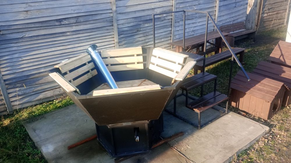 Малий банний чан “Пан Степан”  — діам. 2 м на 3-4 особи.