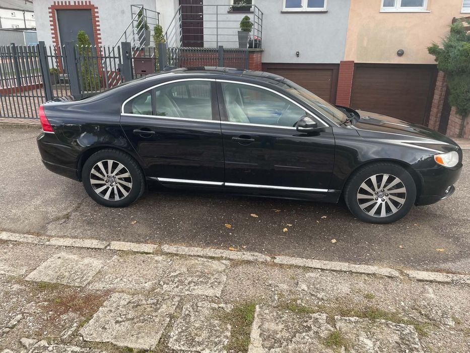 Volvo S80