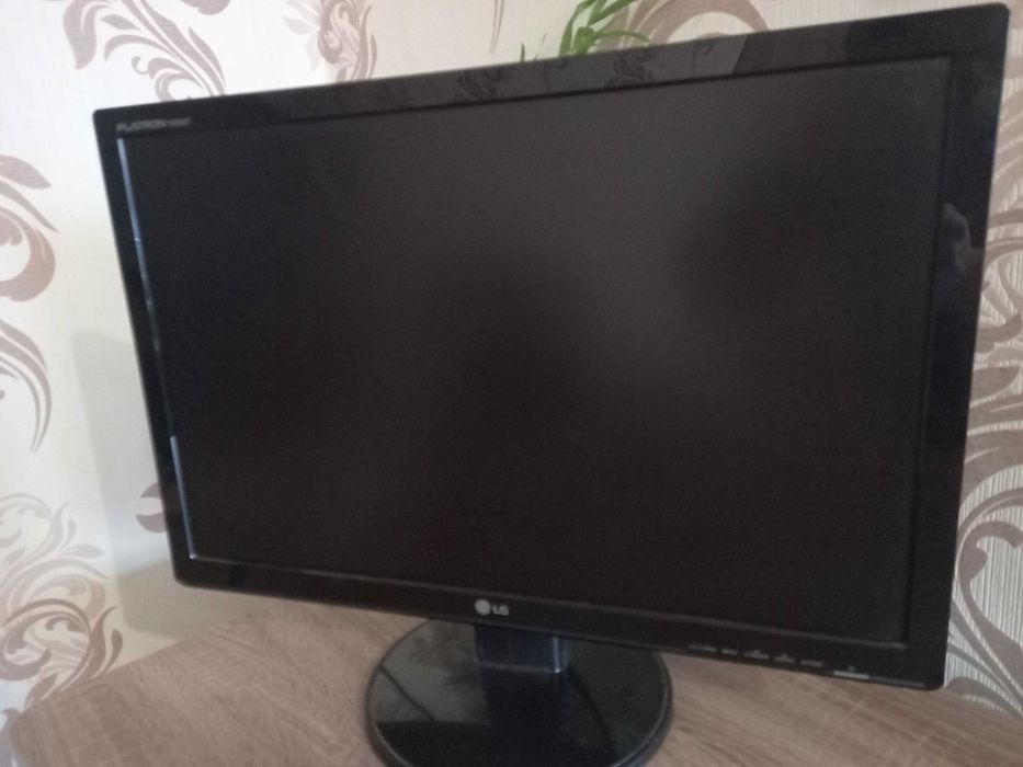 Продам комп'ютер для навчання та простих програм