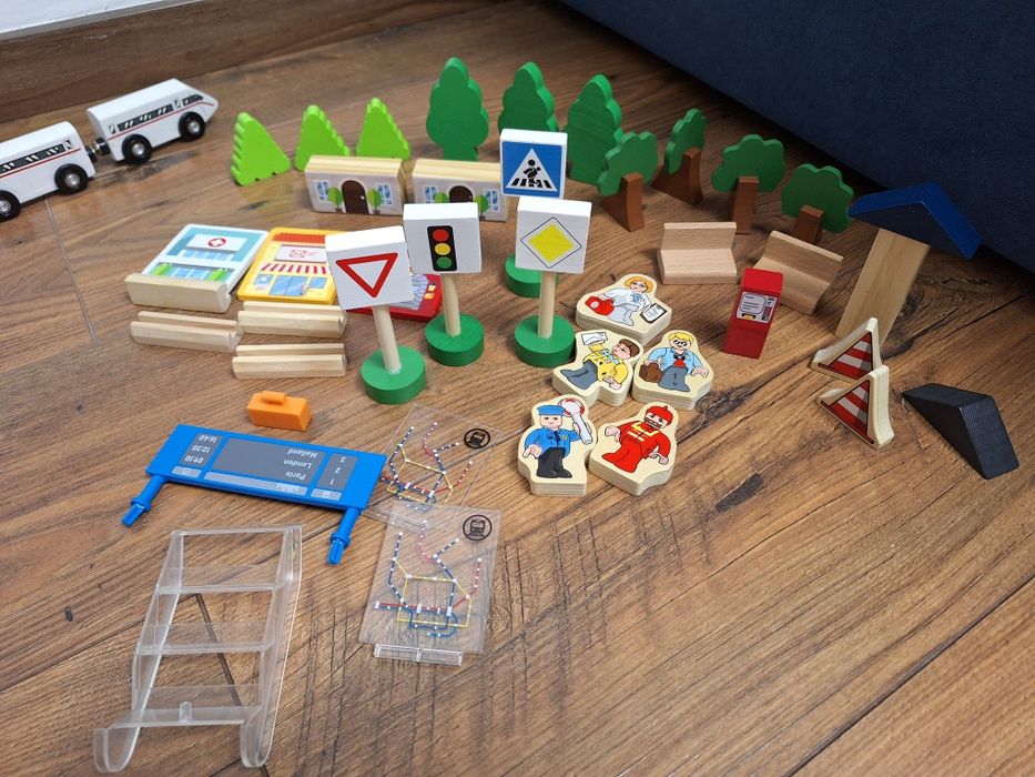 Drewniane Tory kolejka, stacja metra, pociąg