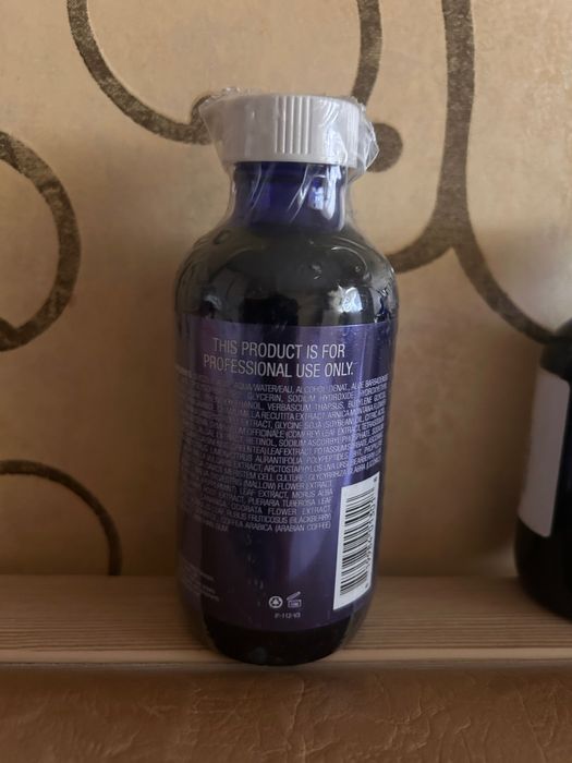 Професійні пілінги для обличчя image, circadia