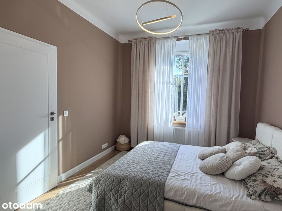 2 Pokoje / 53,7 M2 / Oddzielna Kuchnia / Garderoba / 1 Piętro