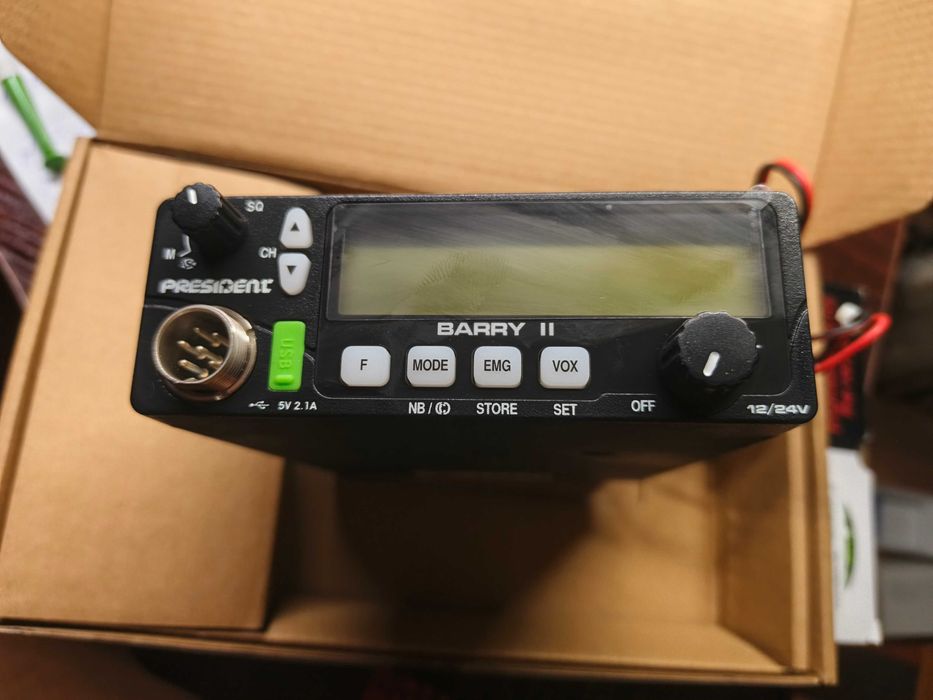 Радіостанція President Barry ||