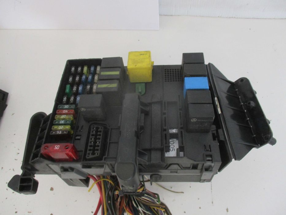 Caixa Fusiveis Modulo electrico Smart fortwo 450 2004