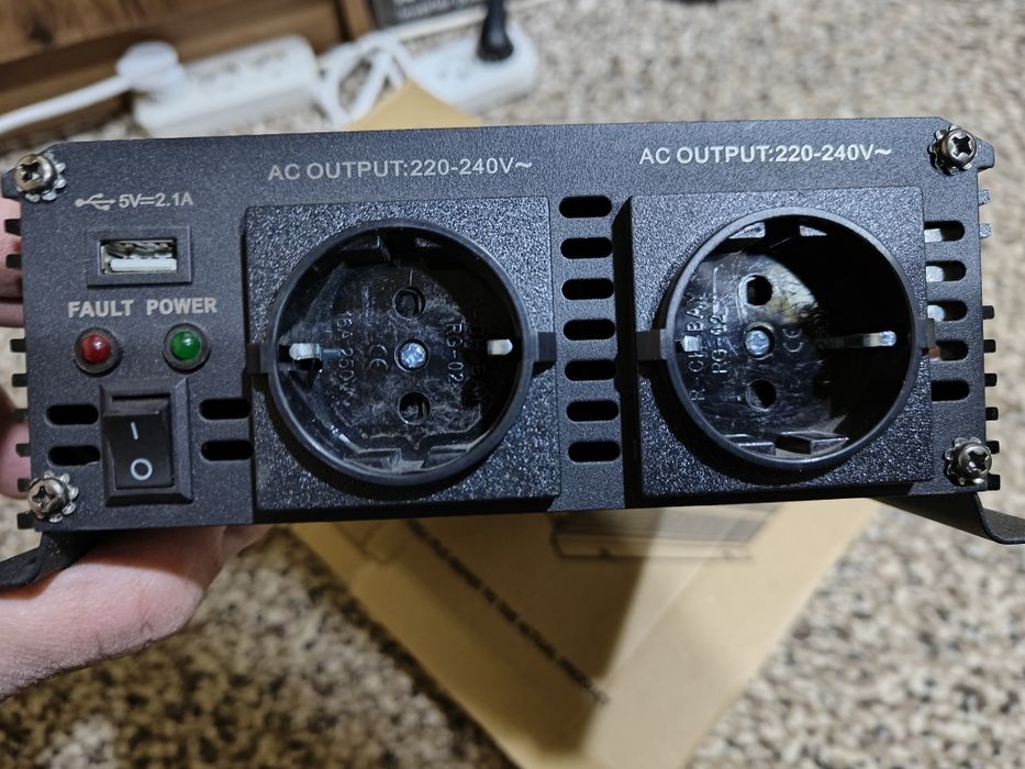 Заголовок: Инвертор Solartronics 12V-230V 1500W/3000W (Германия)