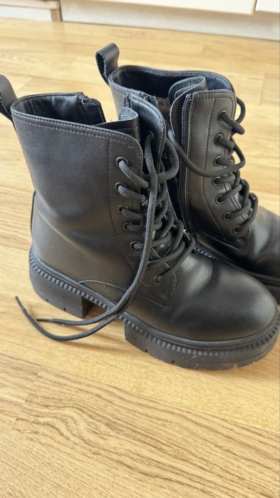 Ботинки зимние. 37размер