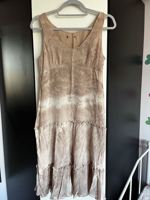 sukienka bezowa zwiewna letnia na ramiaczkach lekka M suwak