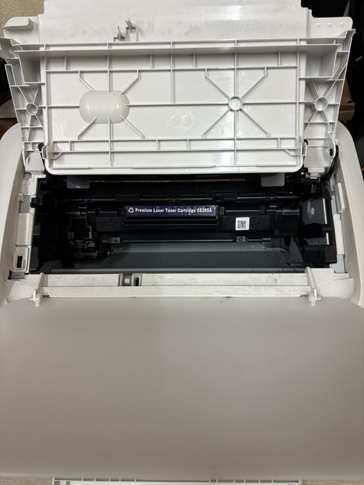 Canon LBP6020 — лазерний принтер готовий до роботи