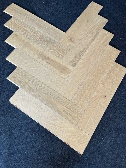 WYPRZEDAŻ jodełka klasyczna dębowa 14x120x600 [500 m2]