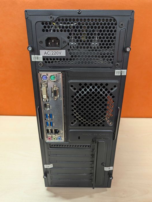 Cистемний блок  AMD Ryzen 3 2200G / 8GB DDR4 / 240GB SSD