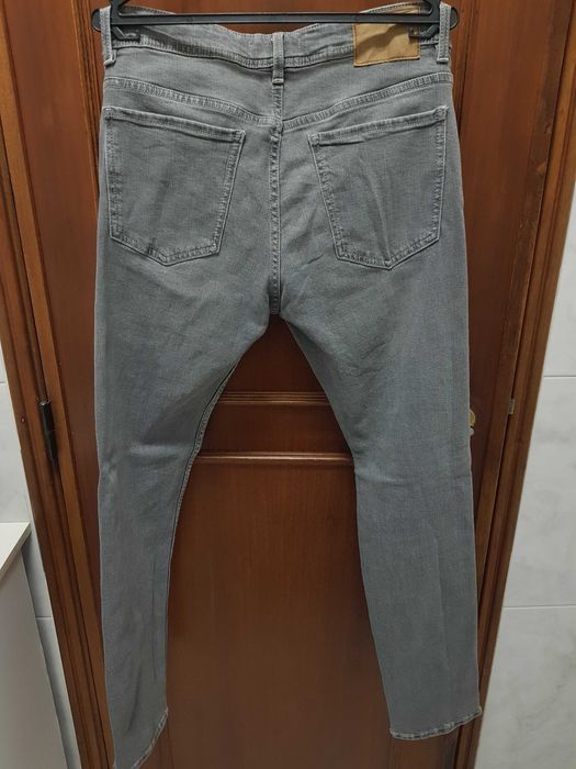 Calças jeans cinzentas Mango slim fit - Novas