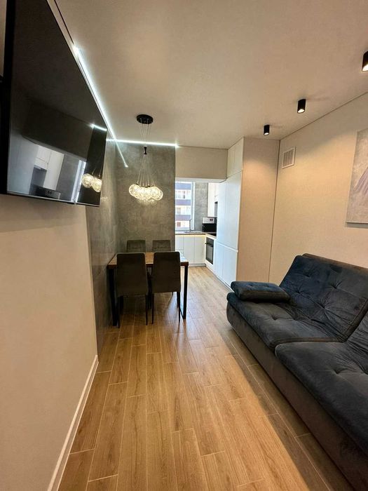 1к Виставкам з шикарним ремонтом меблі/техніка