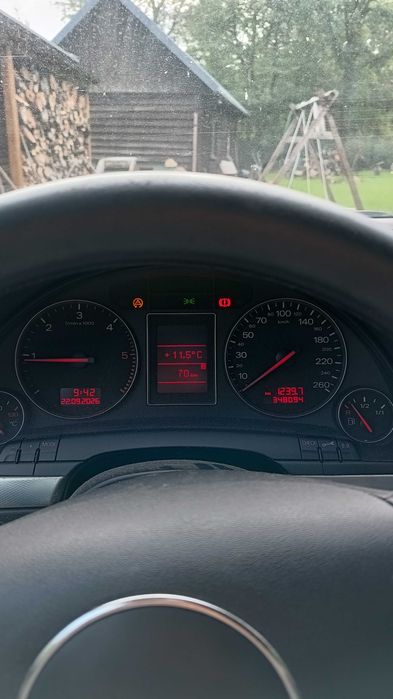 Audi A4 B6 1.9 TDI 130km uszkodzone