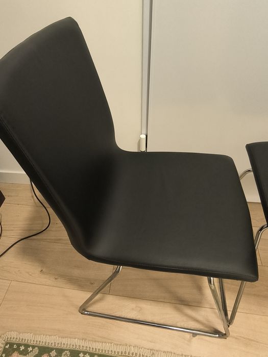 2 cadeiras LILLANAS em pele IKEA