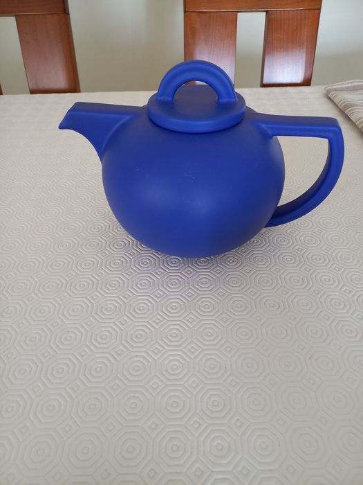 Bule azul em ótimo estado423646448782551041