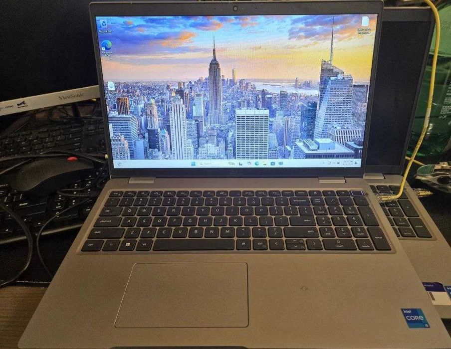 Ноутбук 15" 1366x768 Dell Latitude 5520 i5 1135G7 8 GB