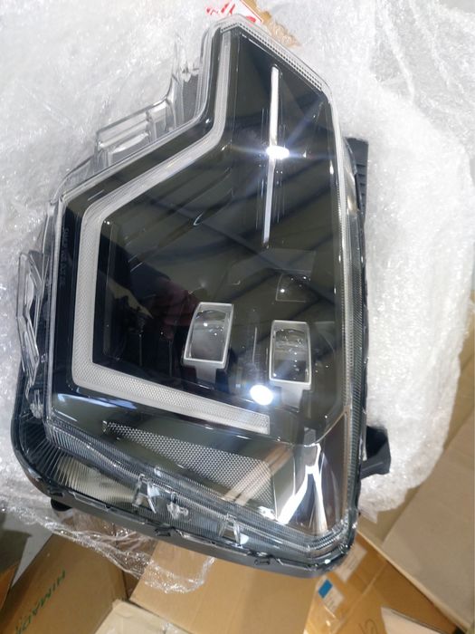 В наявності! Комплект фар Kia Niro SG2